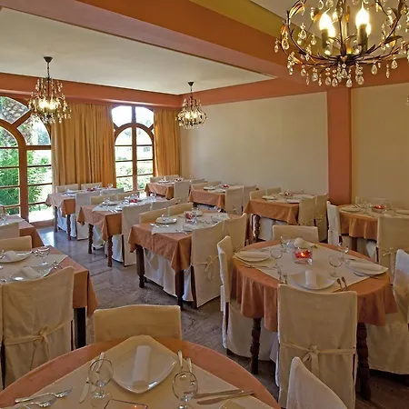 Milton Hotel Roda (Corfu)