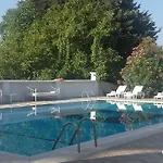 Milton Ξενοδοχείο 2*